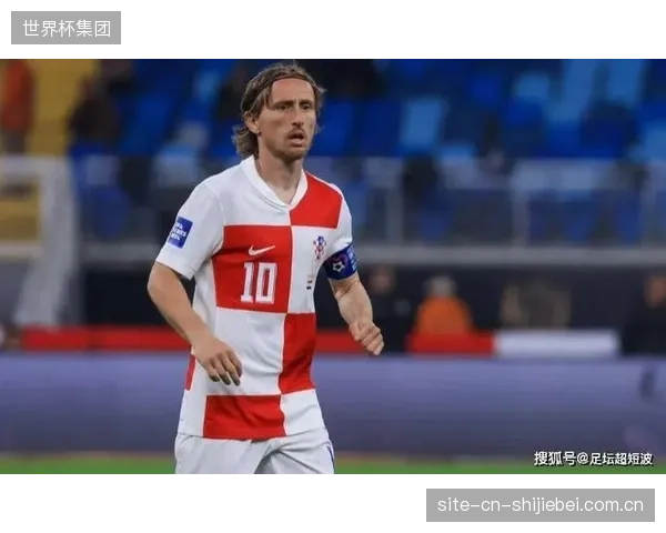 面对小组赛强敌英格兰，佩里西奇的英超经验将为克罗地亚边路攻防提供宝贵的战术支持。